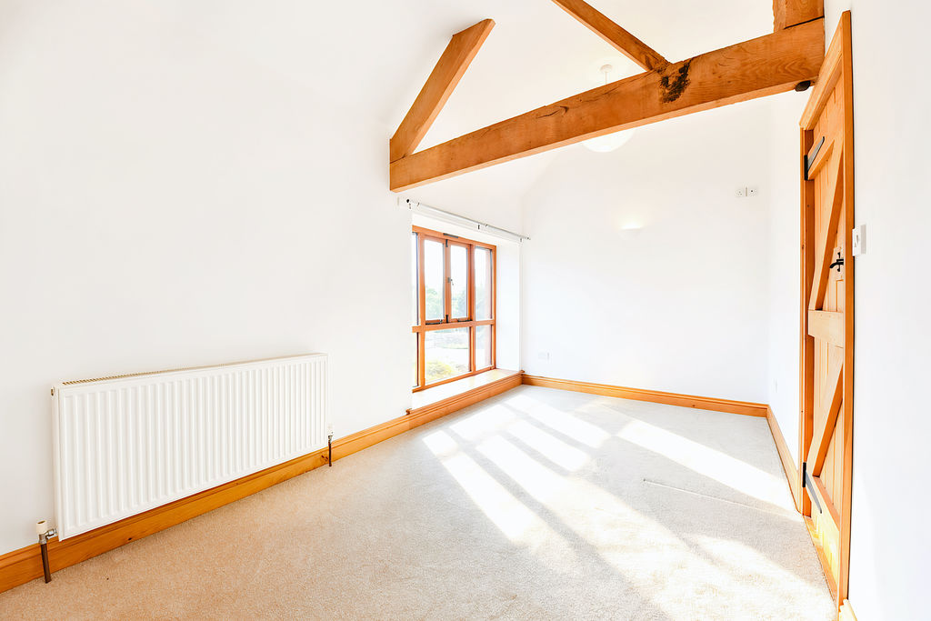 Bedroom- click for photo gallery